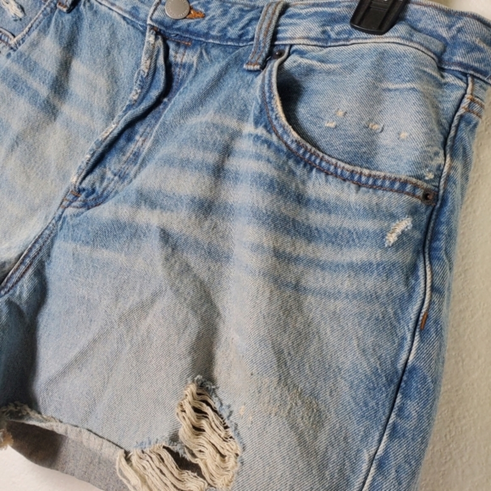 Universal Thread Women's Button Fly Distressed Blue Denim Jean‎ Shorts Jorts - Picture 5 of 12